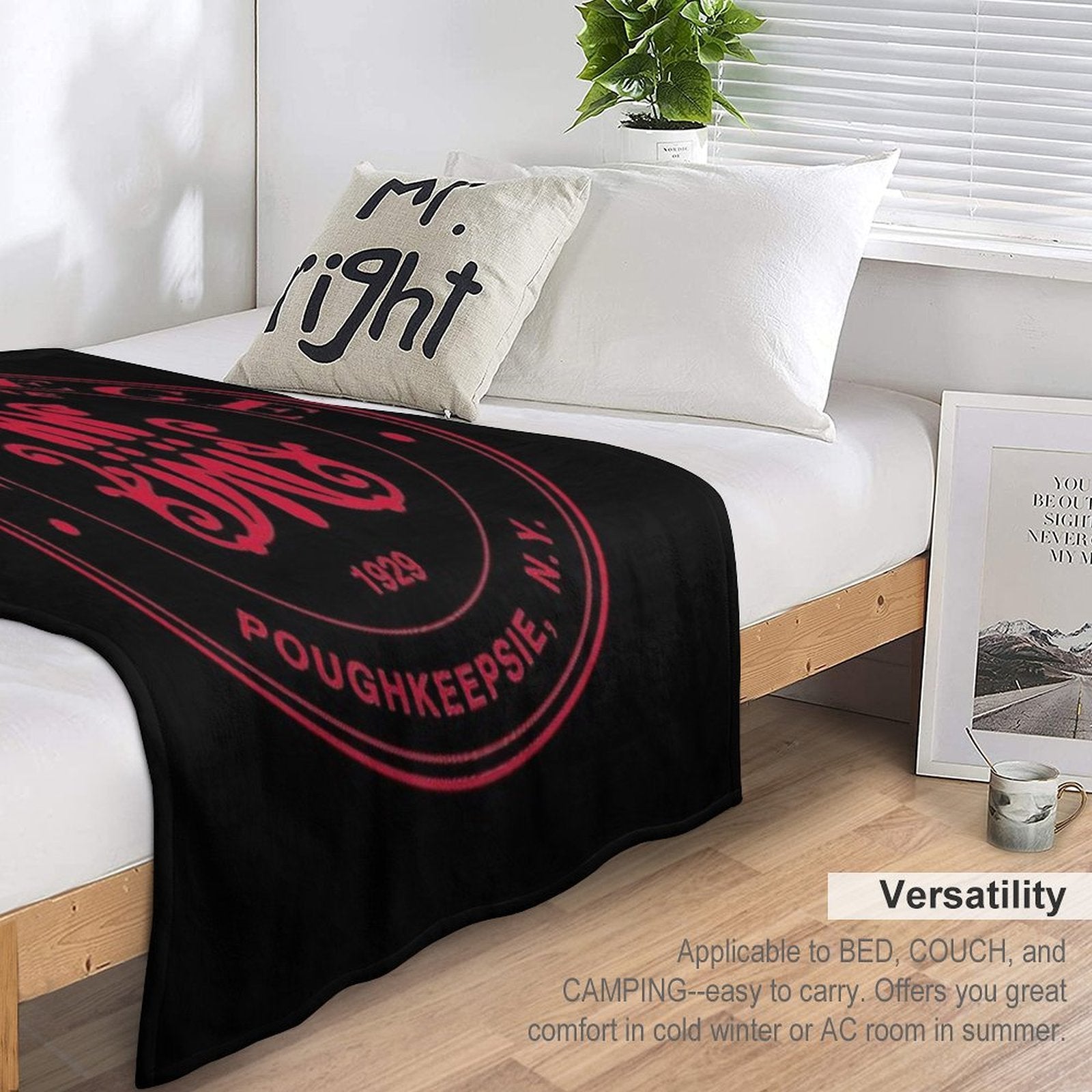 Logo Marist College Wrinkle-free Throw Blanket