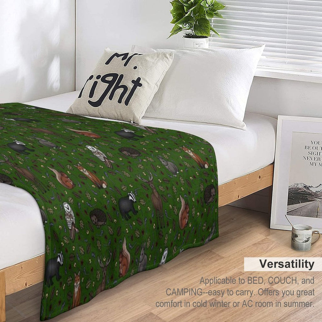 British Woodland Animals, Forest Green Wrinkle-free Throw Blanket
