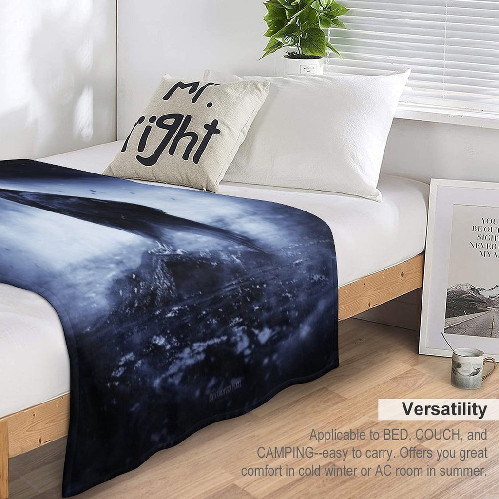 Raven in Mystical Light Lightweight Throw Blanket