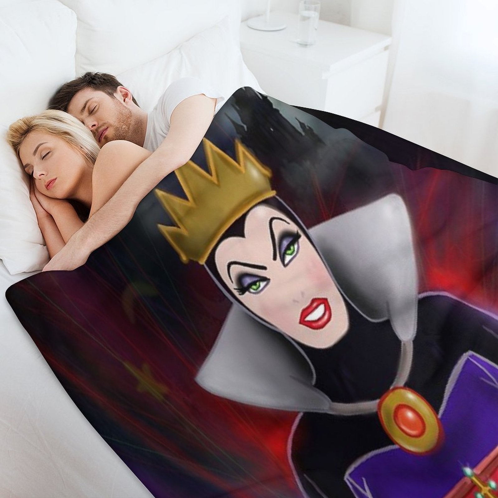 Queen of Evil Lightweight Throw Blanket