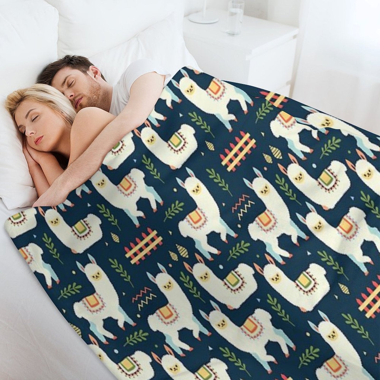 Cute Alpaca Pattern Travel-friendly Throw Blanket
