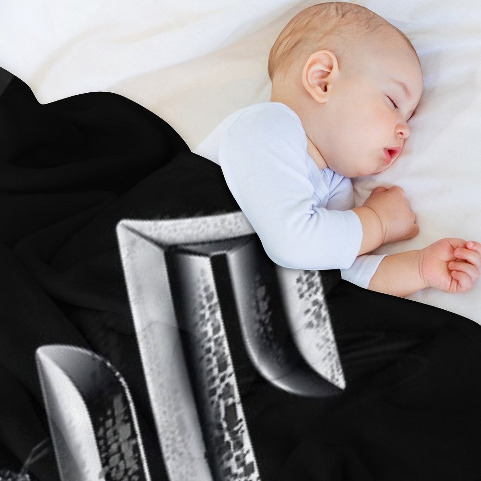 GSX R Lightweight Throw Blanket