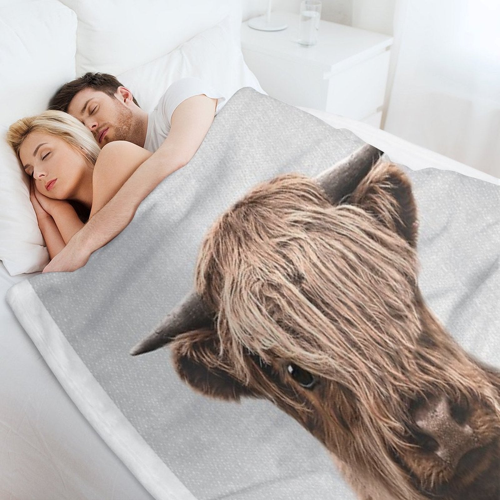 Highland Calf - Colorful Shrink-resistant Throw Blanket