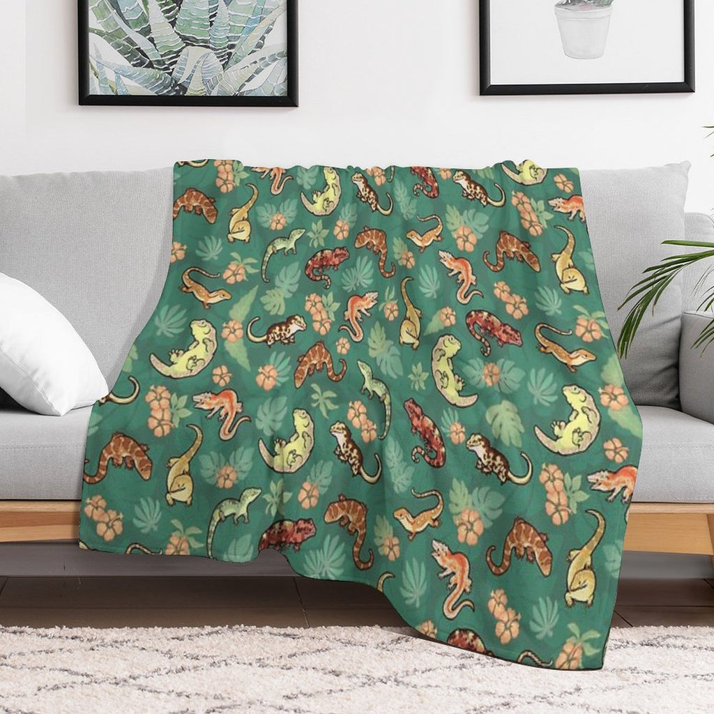 Gecko Family in Green Durable Throw Blanket