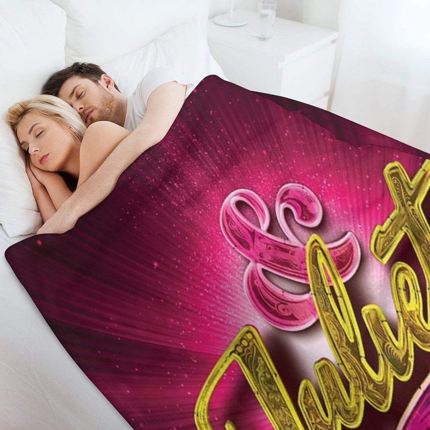 & Juliet Logo 2 Durable Throw Blanket