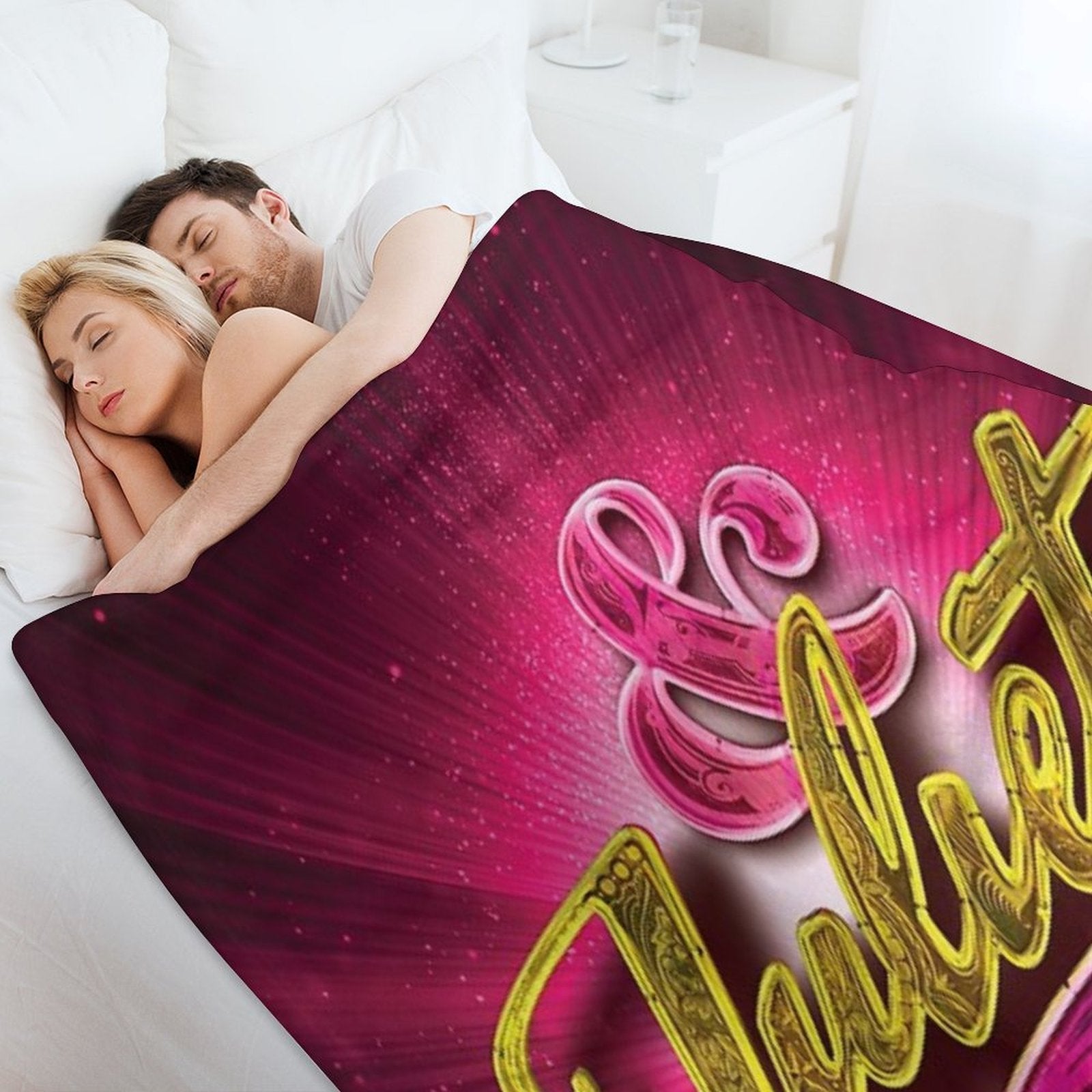 & Juliet Logo 2 Durable Throw Blanket