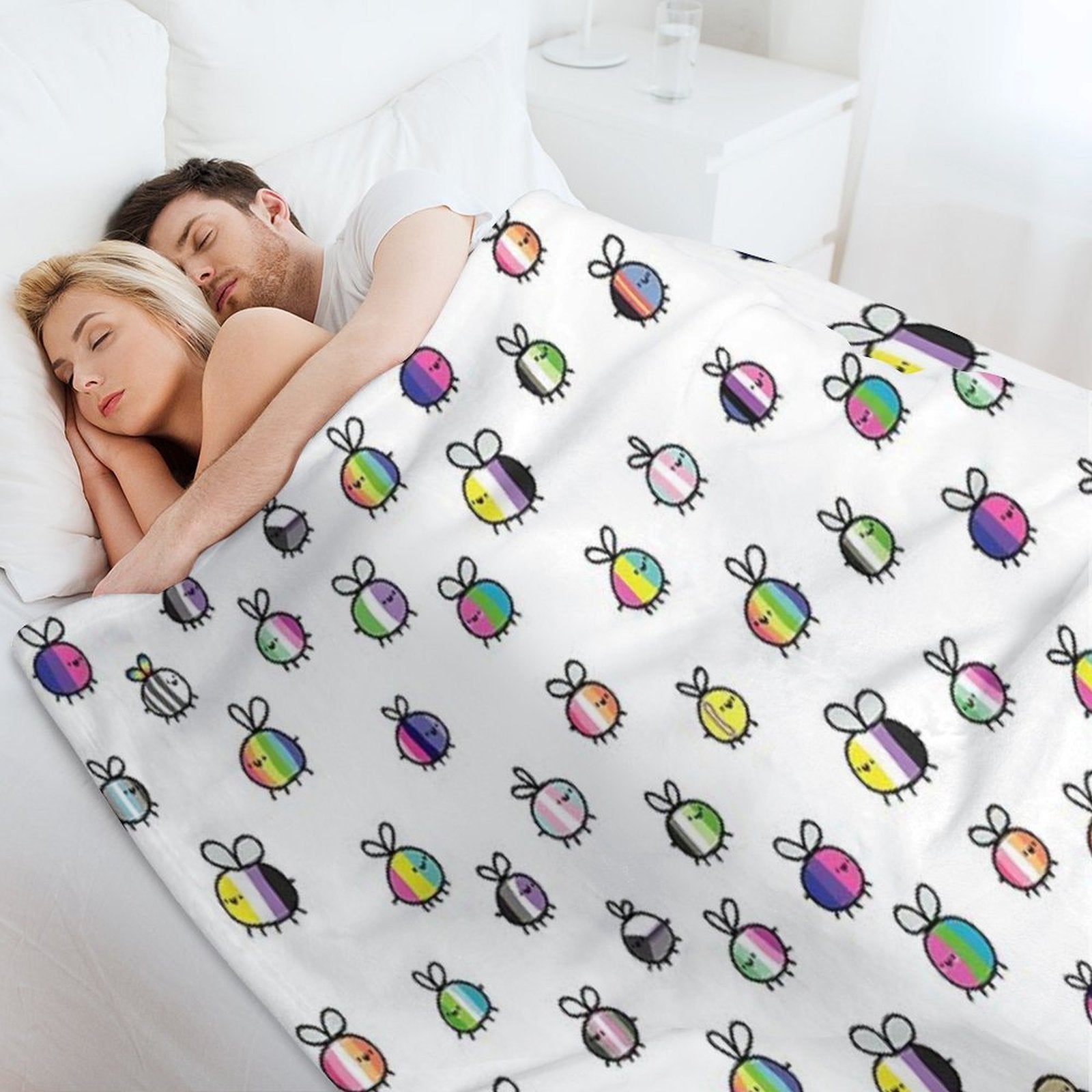 Bees Lightweight Throw Blanket