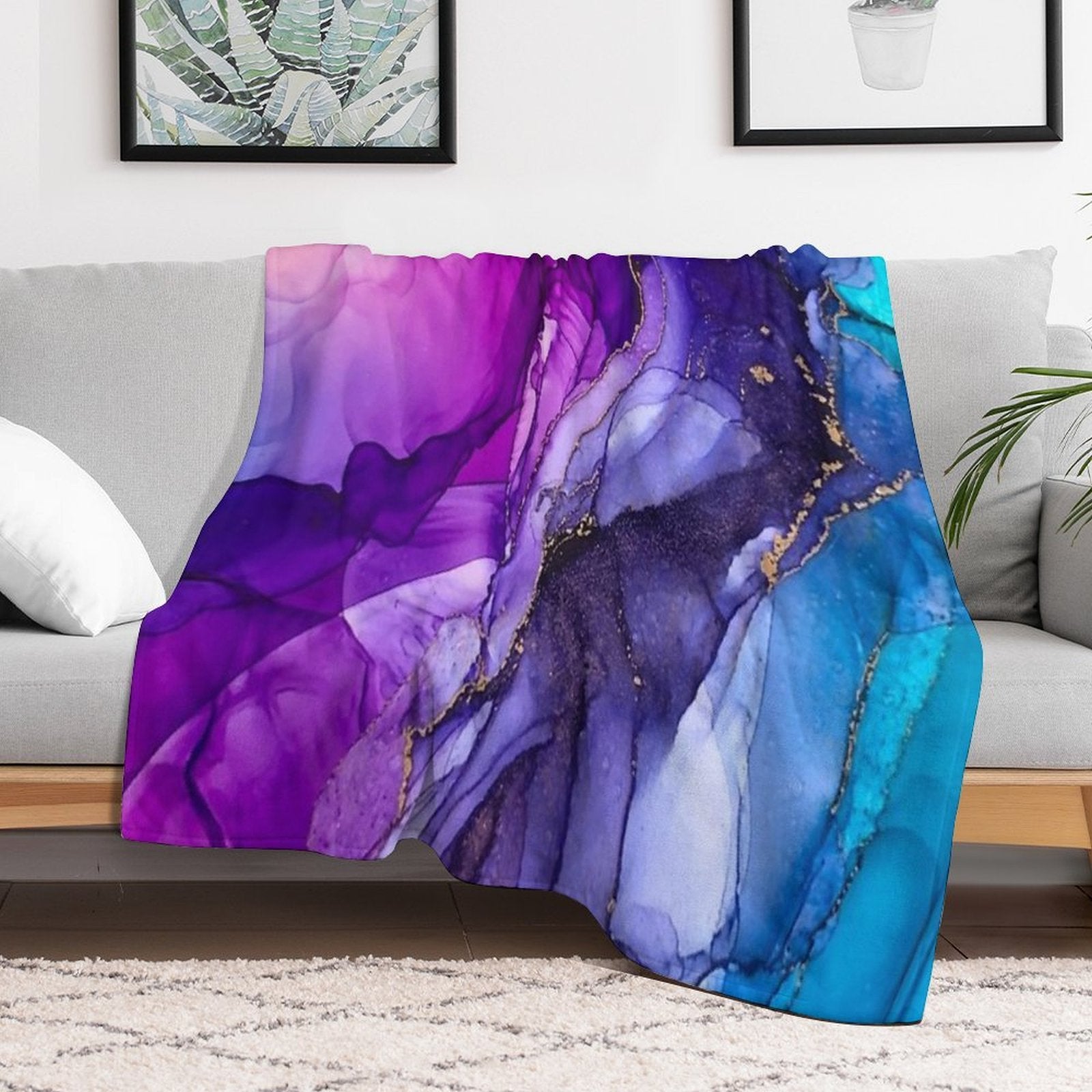 Abstract Vibrant Rainbow Ombre Lightweight Throw Blanket