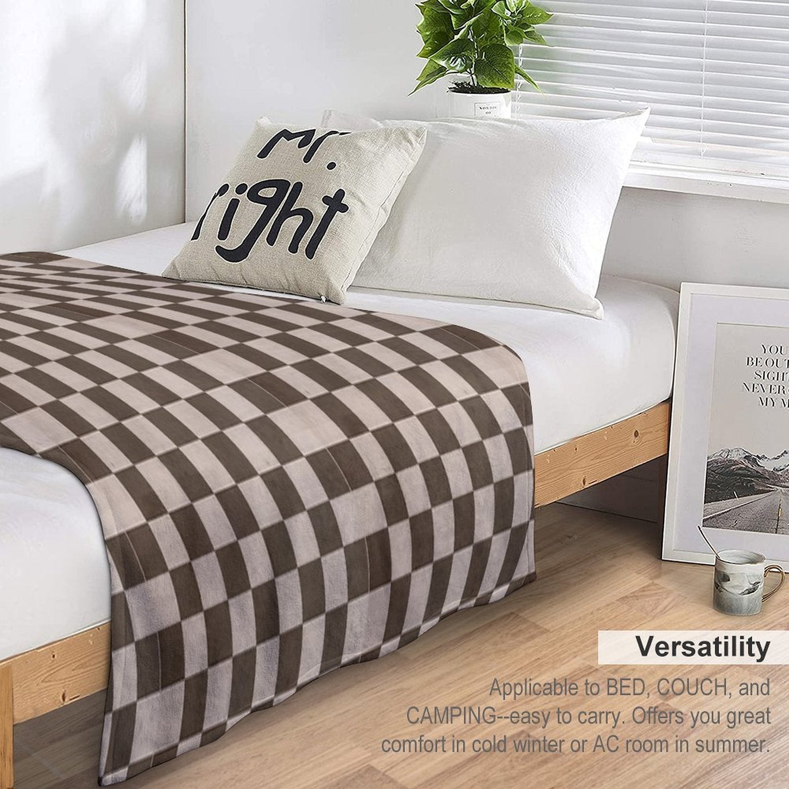Cute Digital Art Print Wrinkle-free Throw Blanket