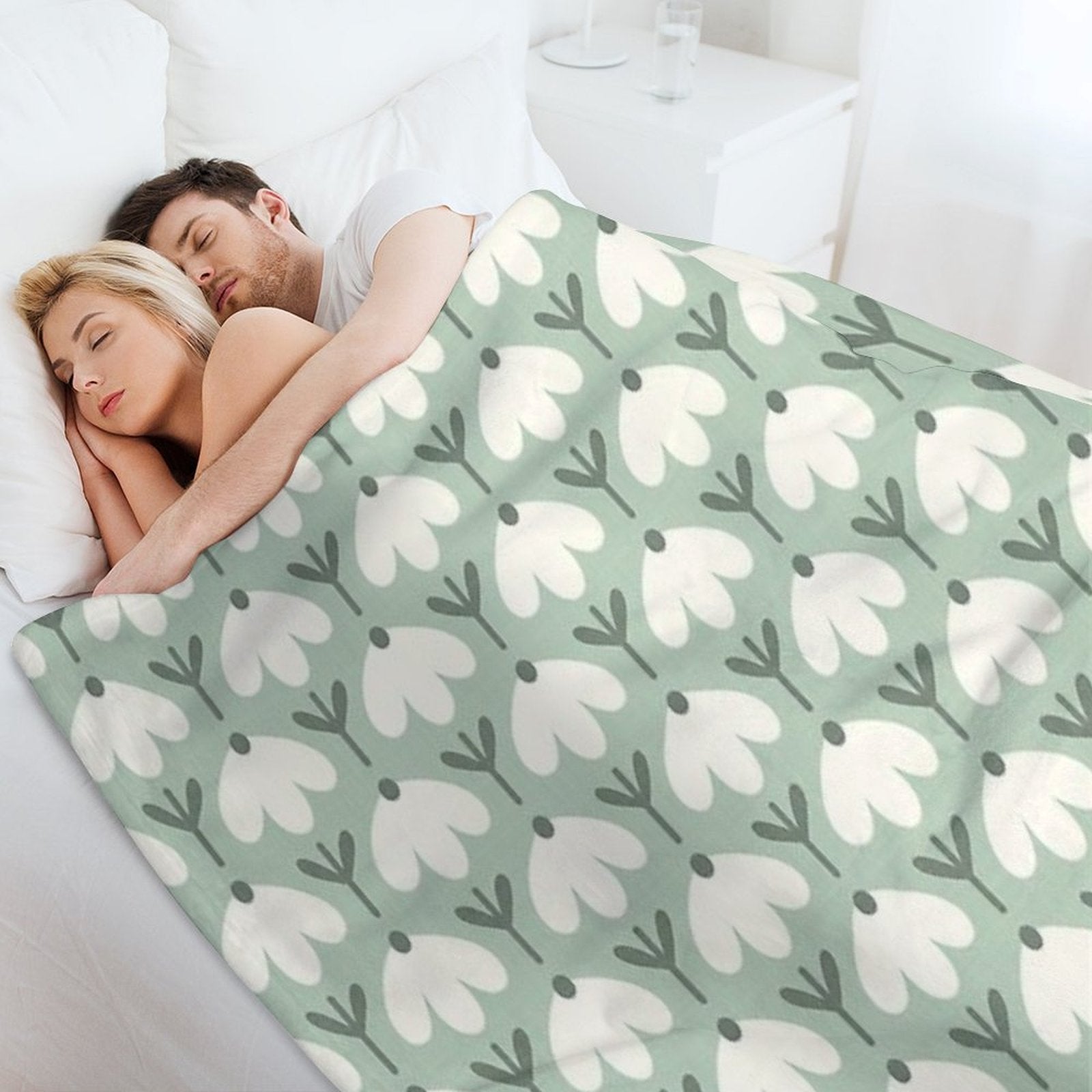 Bold Petal Flowers – Sage Green & Cream – Retro Playful Floral Plush Throw Blanket
