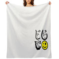 Funny Minimalist Heno Heno Moheji Face Design – Japanese Hiragana Art Easy Care Throw Blanket