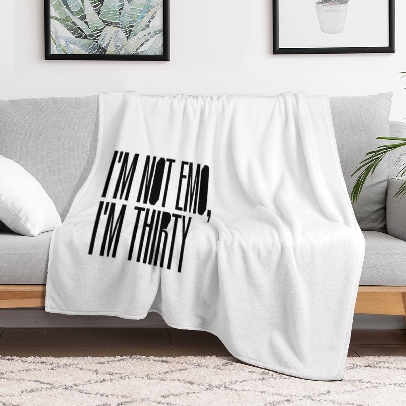 Copia De Copia De Copia De I'm Not Emo, I'm Thirty Velvety-soft Throw Blanket