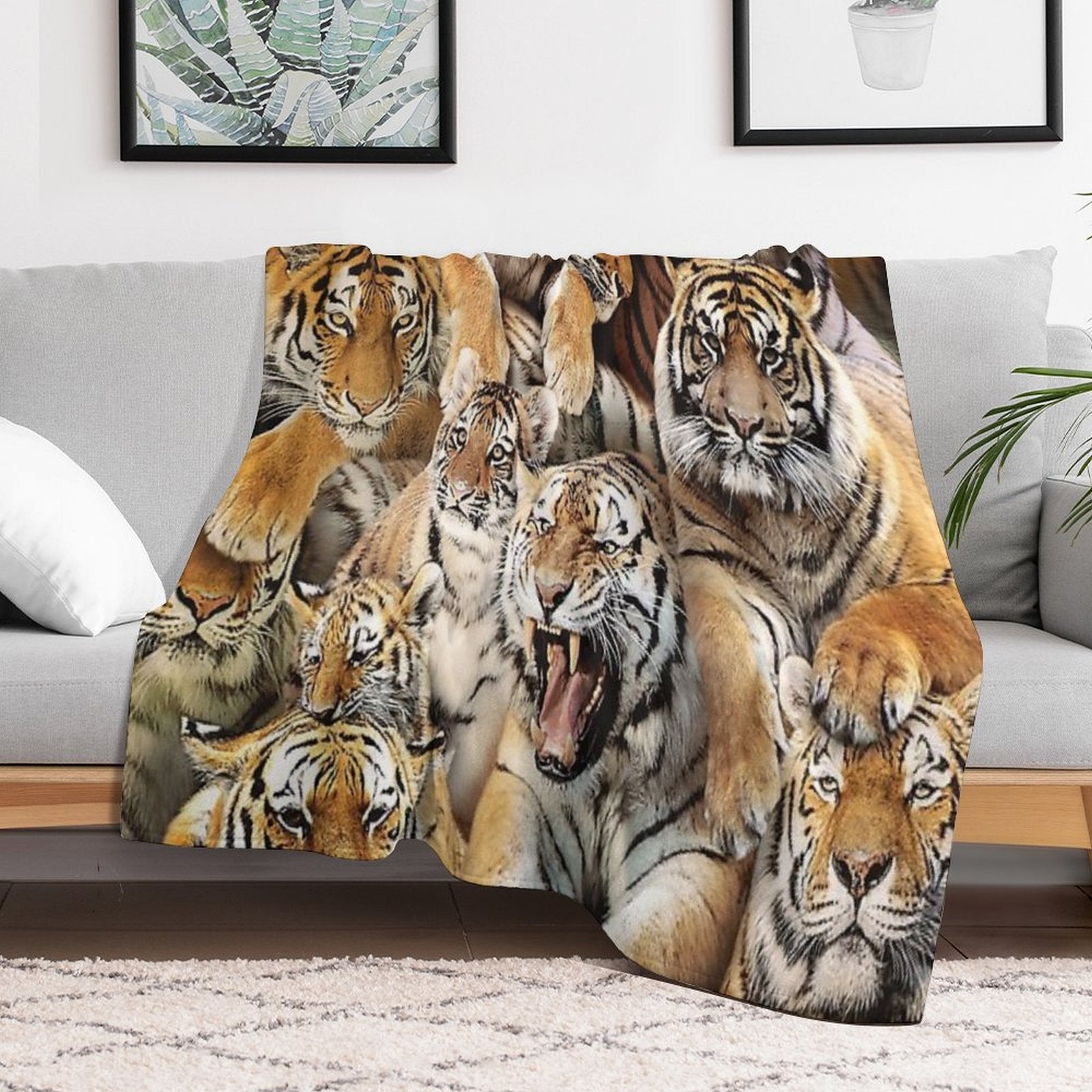 Tigers Gift-ready Throw Blanket