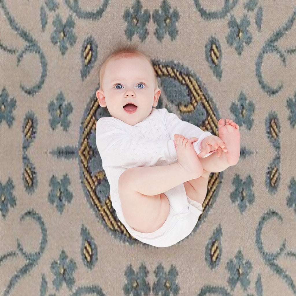 Arabian Rug Print Travel-friendly Throw Blanket