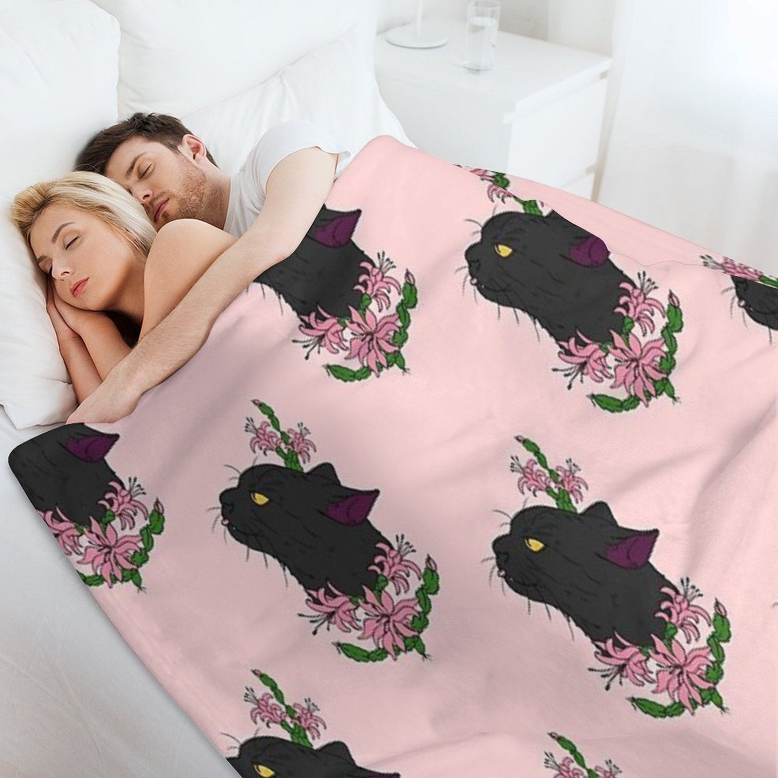 Christmas Cacti Floral Cat Bea Machine-washable Throw Blanket