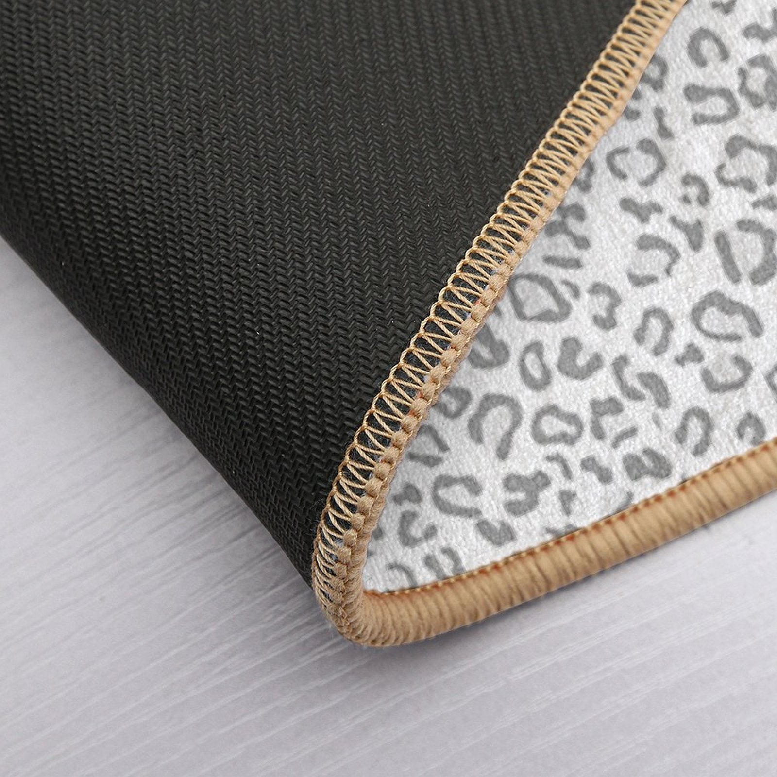 Gray Cheetah Print  Rapid-Drying Bath Mat