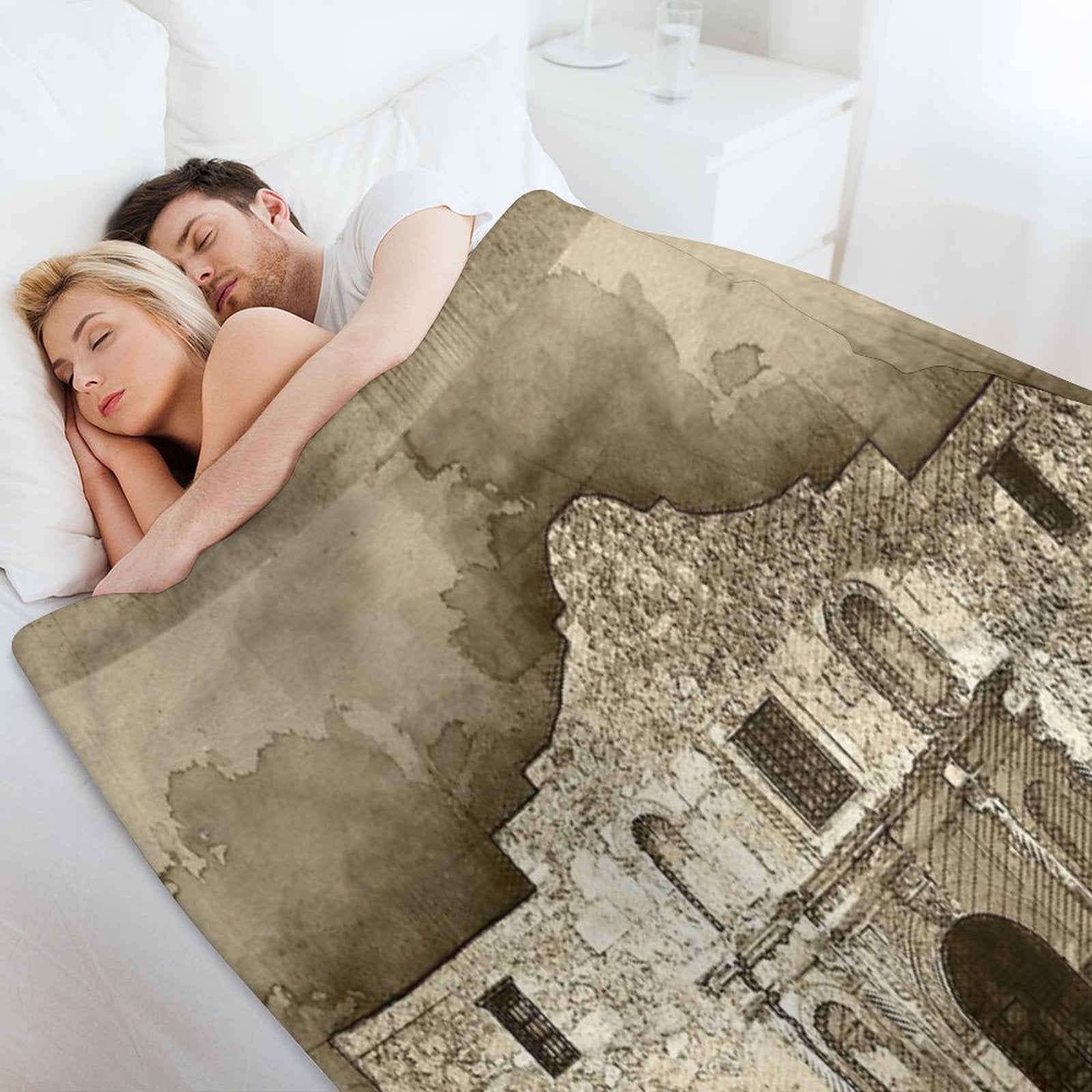 The Alamo Travel-friendly Throw Blanket