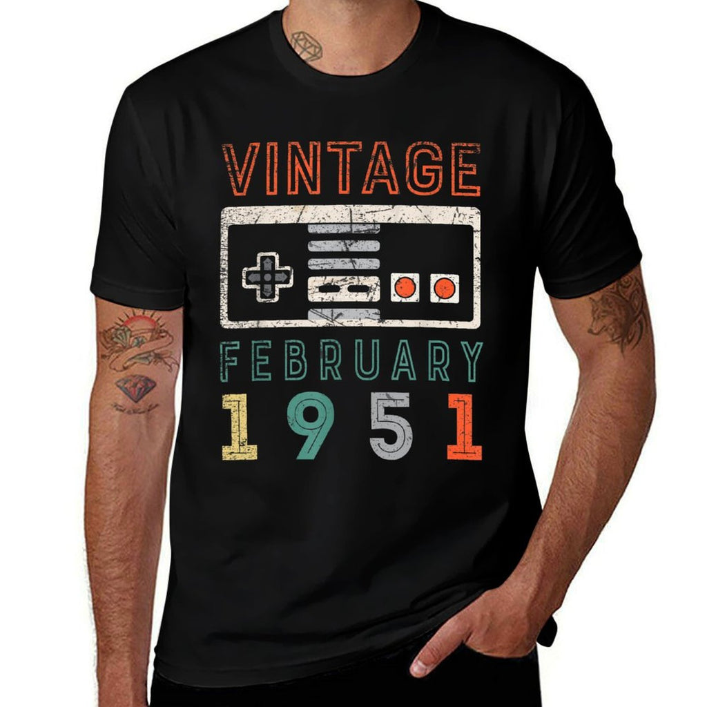 Vintage February 1951 70th Birthday 70 Year Old  Trendy Pattern T-Shirt