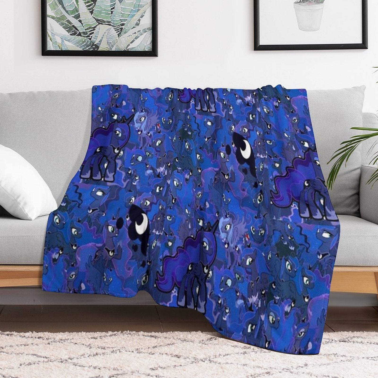 Princess Luna Velvety-soft Throw Blanket