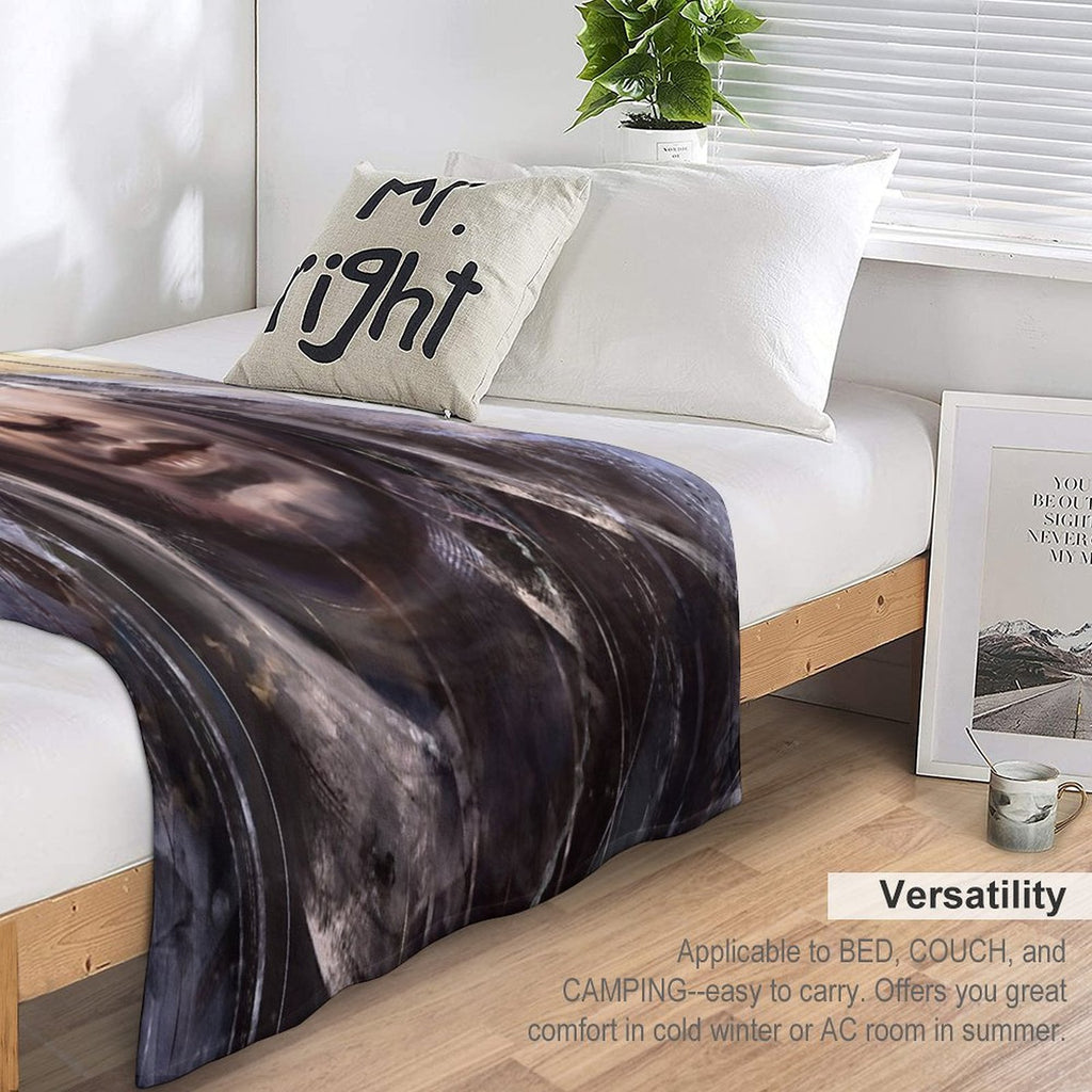 Lupo BIanco Versatility Throw Blanket