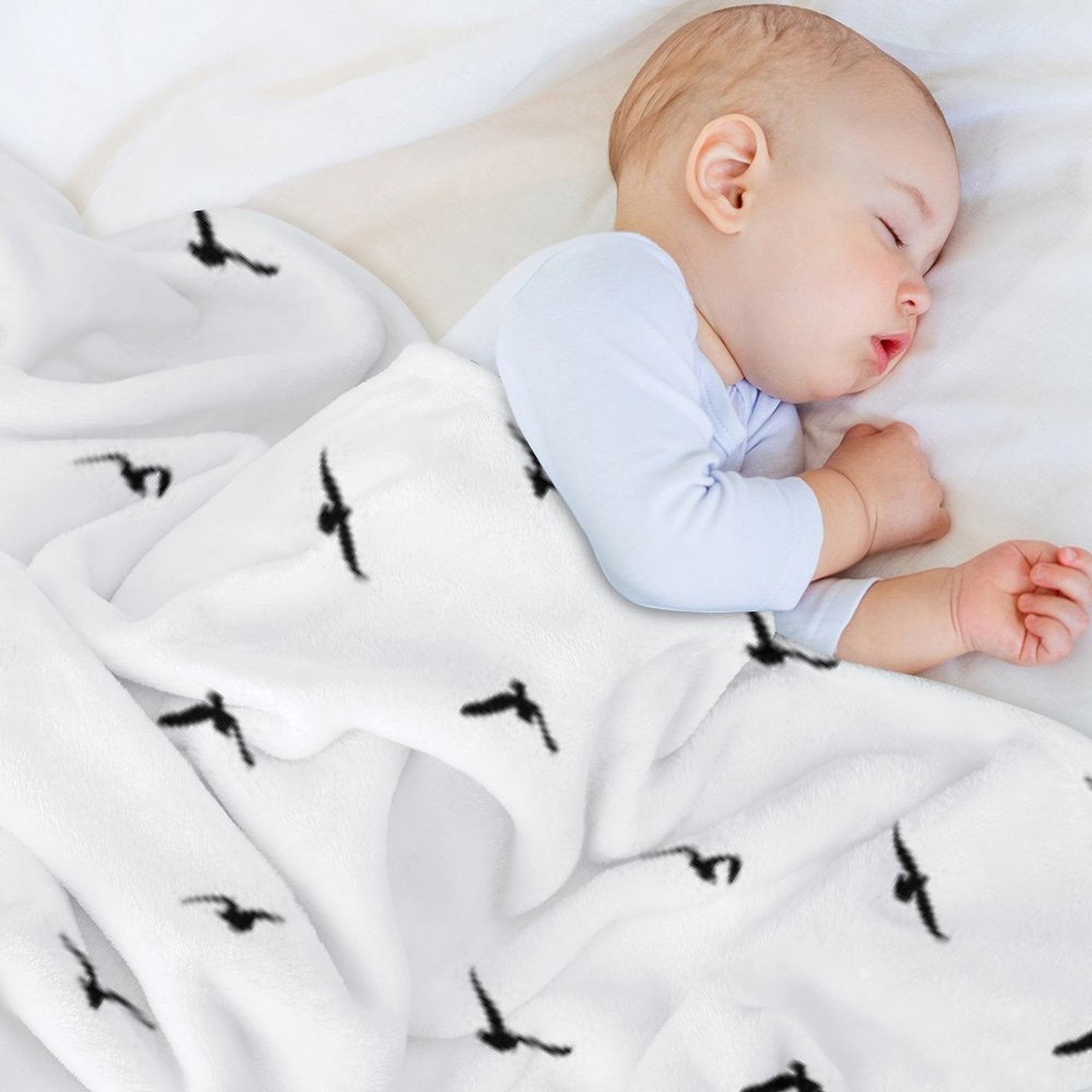 Flying Seagulls, Birds Shrink-resistant Throw Blanket