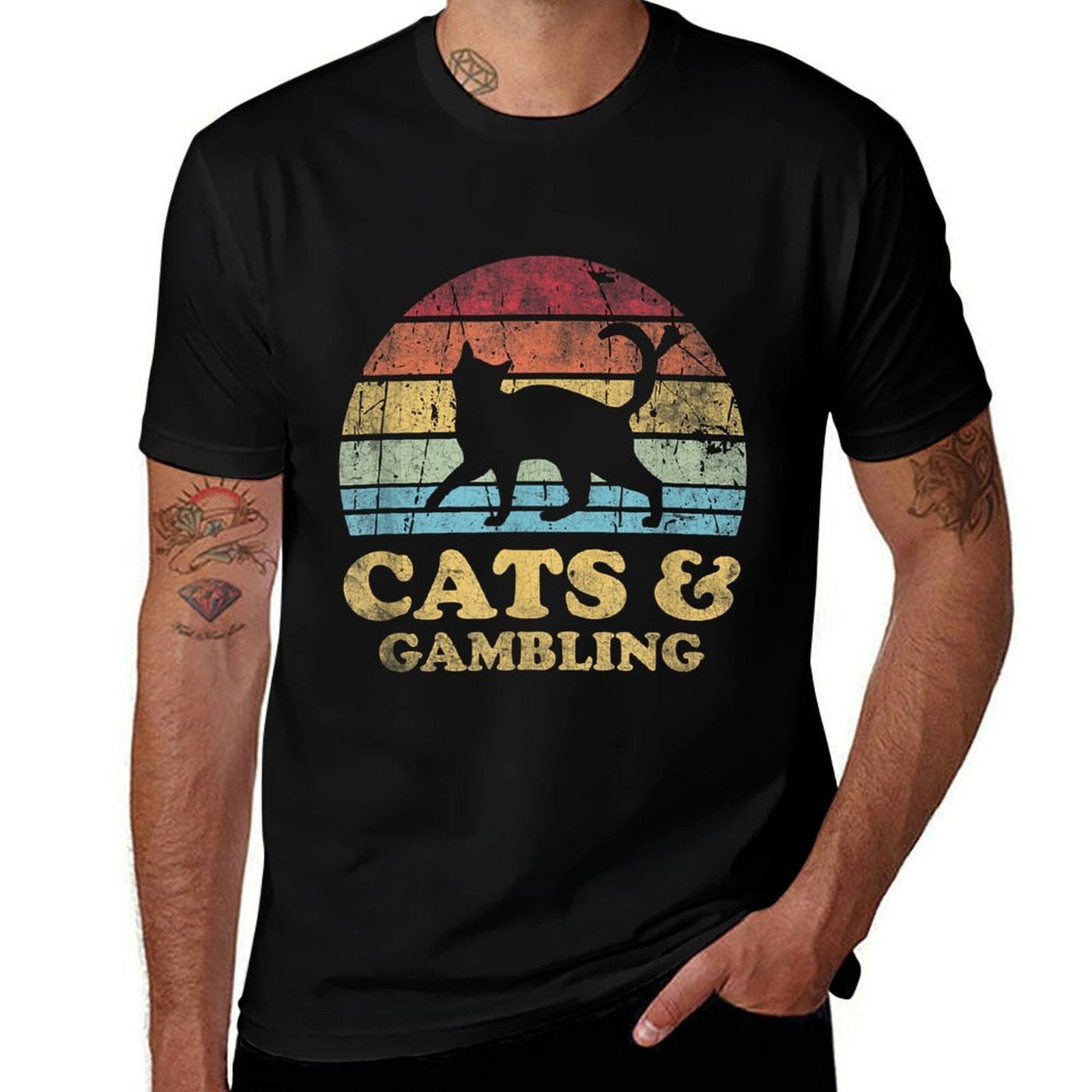 Funny Cats Gambling Vintage Distressed Retro Hobby  Relaxed-fit T-Shirt