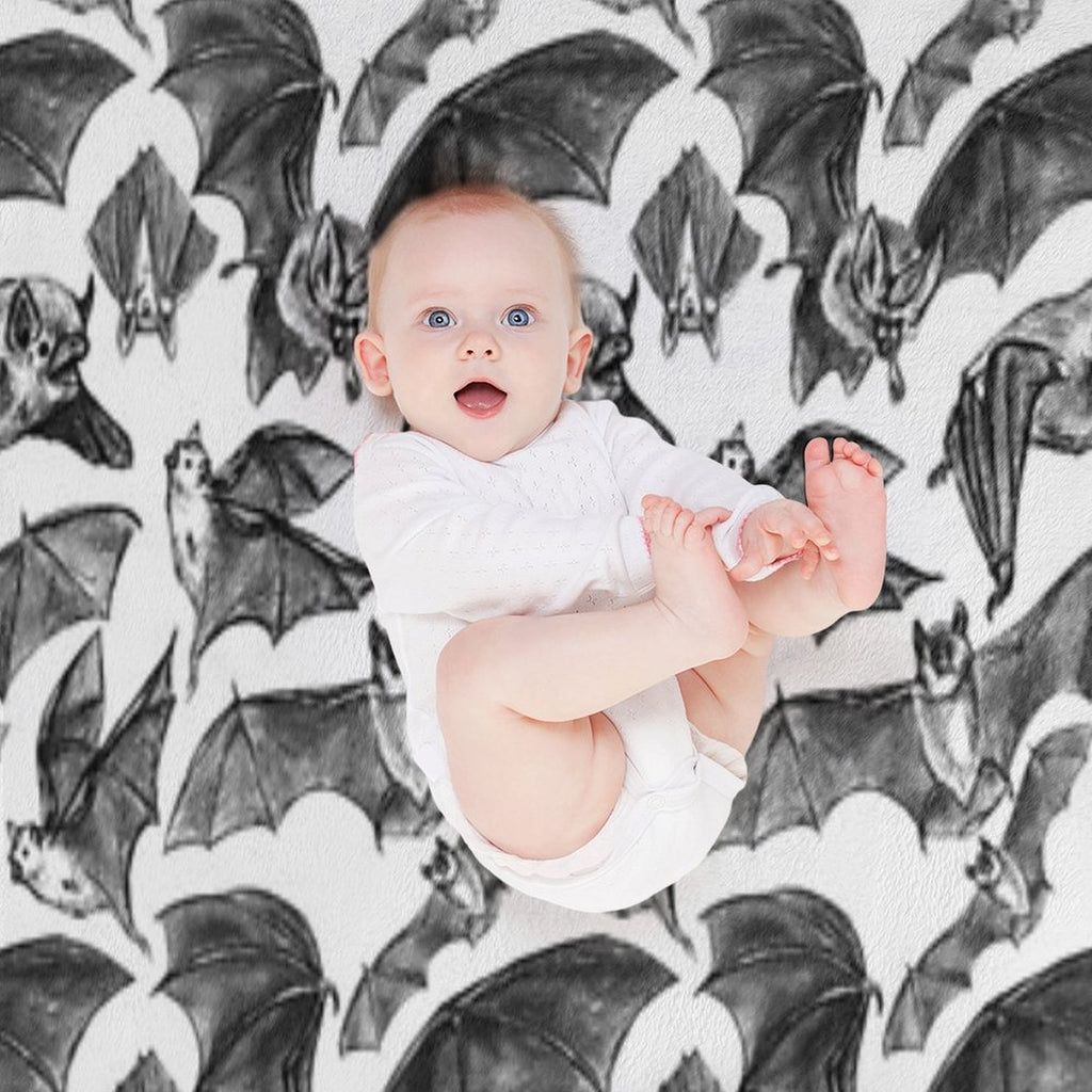 Bat Pattern Wrinkle-free Throw Blanket