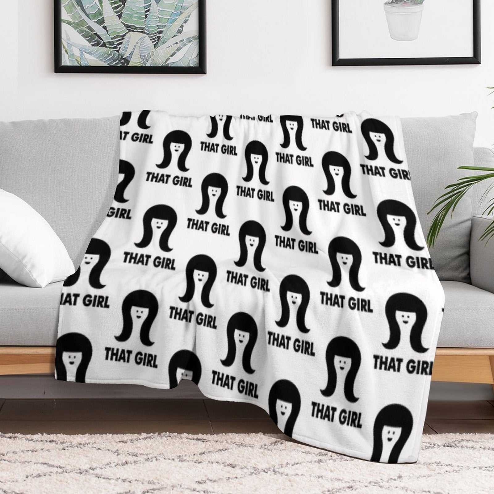 THAT GIRL Lightweight Throw Blanket