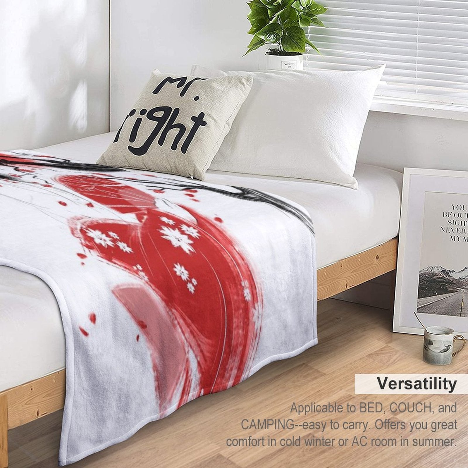 Red Geisha Plush Throw Blanket