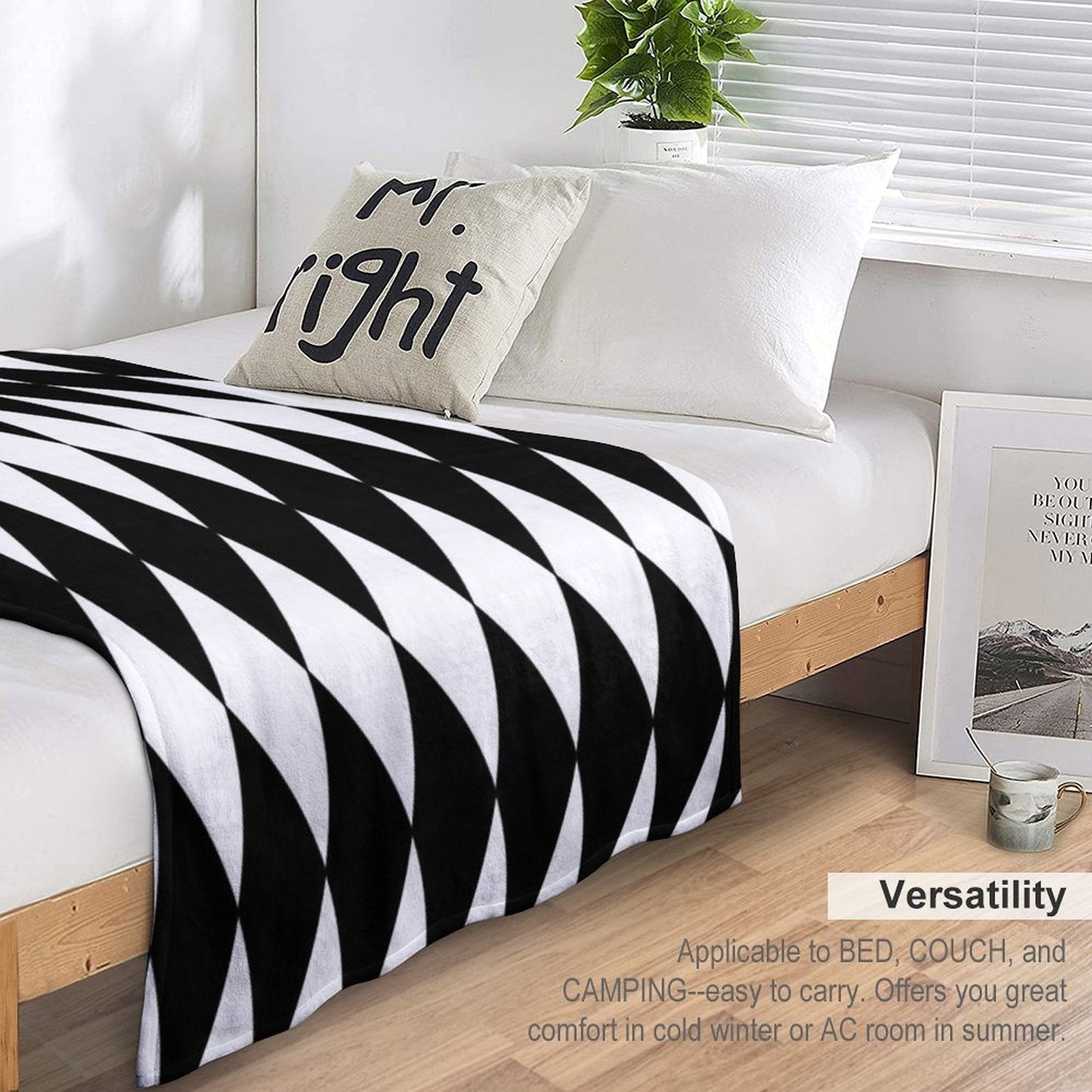 Black White Harlequin Wrinkle-free Throw Blanket