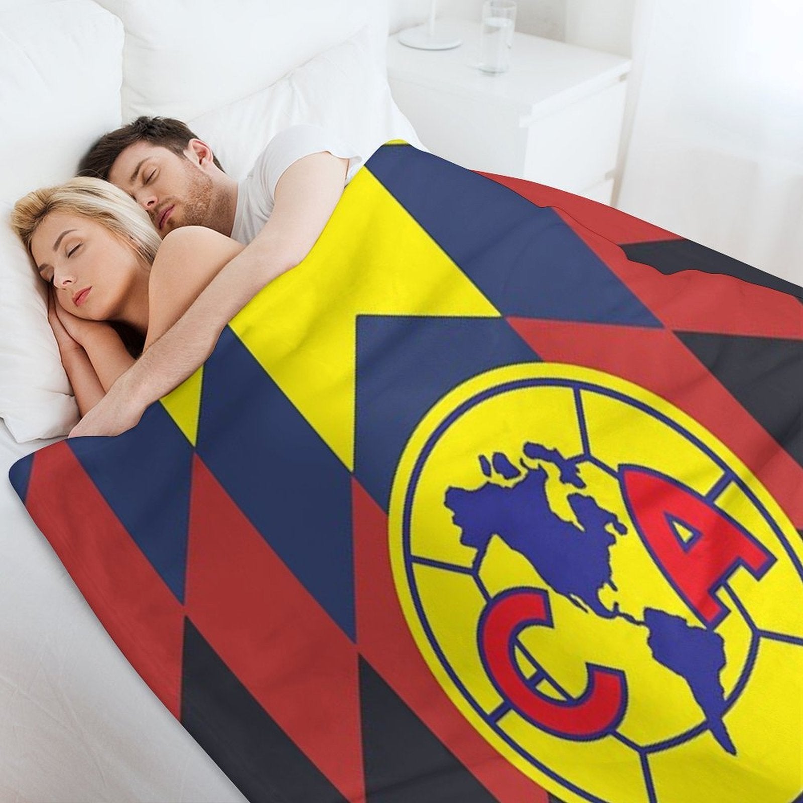 Club America Machine-washable Throw Blanket