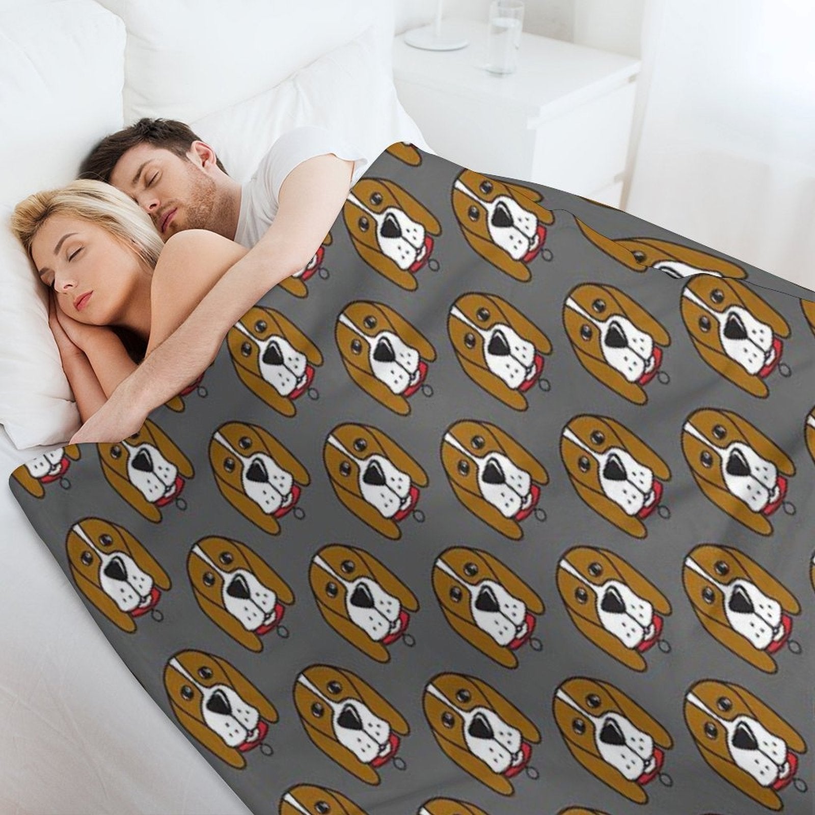 Beagle Rescue Victoria Merch! Shrink-resistant Throw Blanket