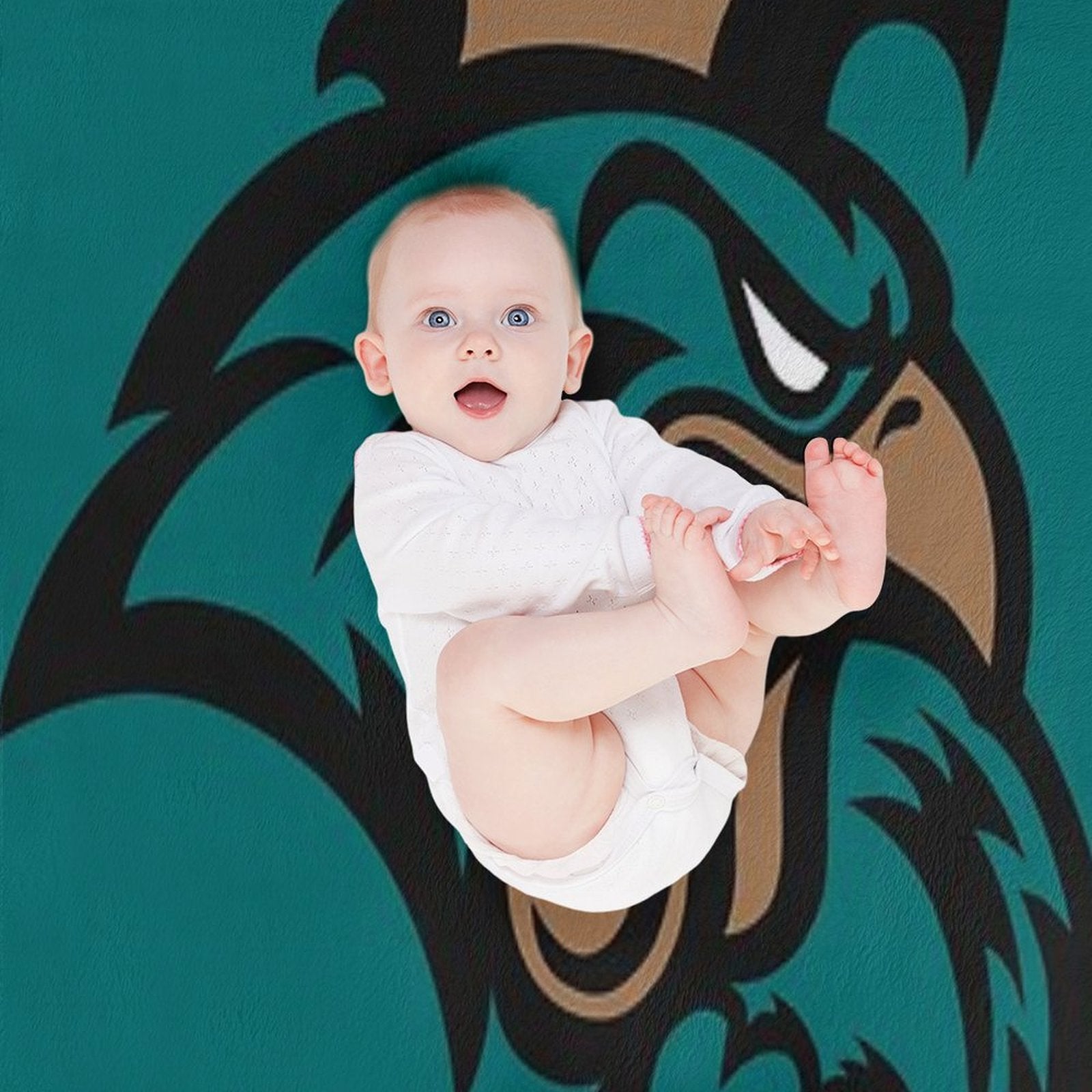 The Coastal Carolina Chanticleers Machine-washable Throw Blanket