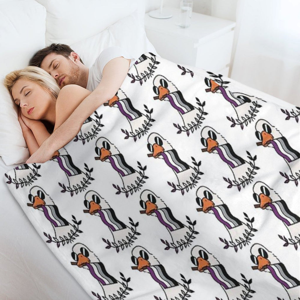 A Goose Wrinkle-free Throw Blanket