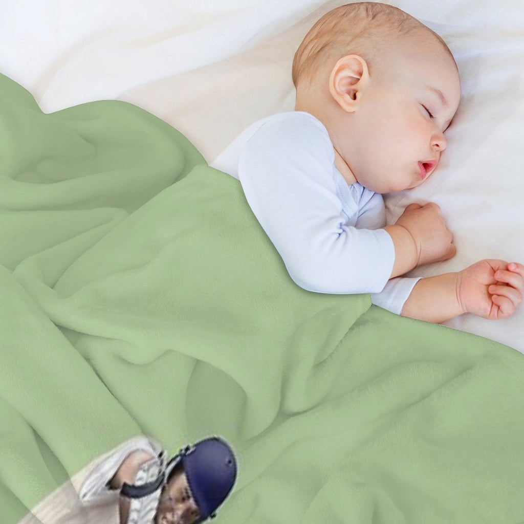 Cricket Travel-friendly Throw Blanket
