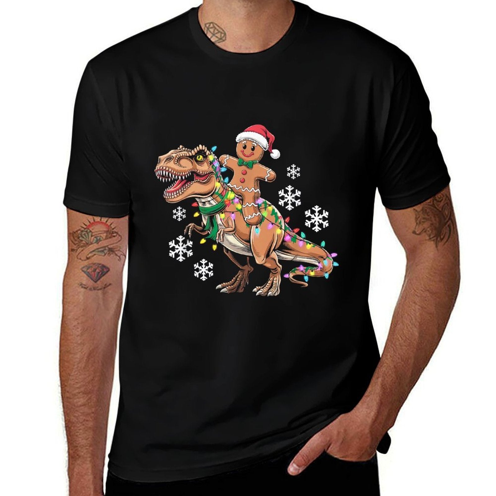 Funny Gingerbread Man Cookie Riding T-Rex Dinosaur Christmas  High-quality Stitching T-Shirt