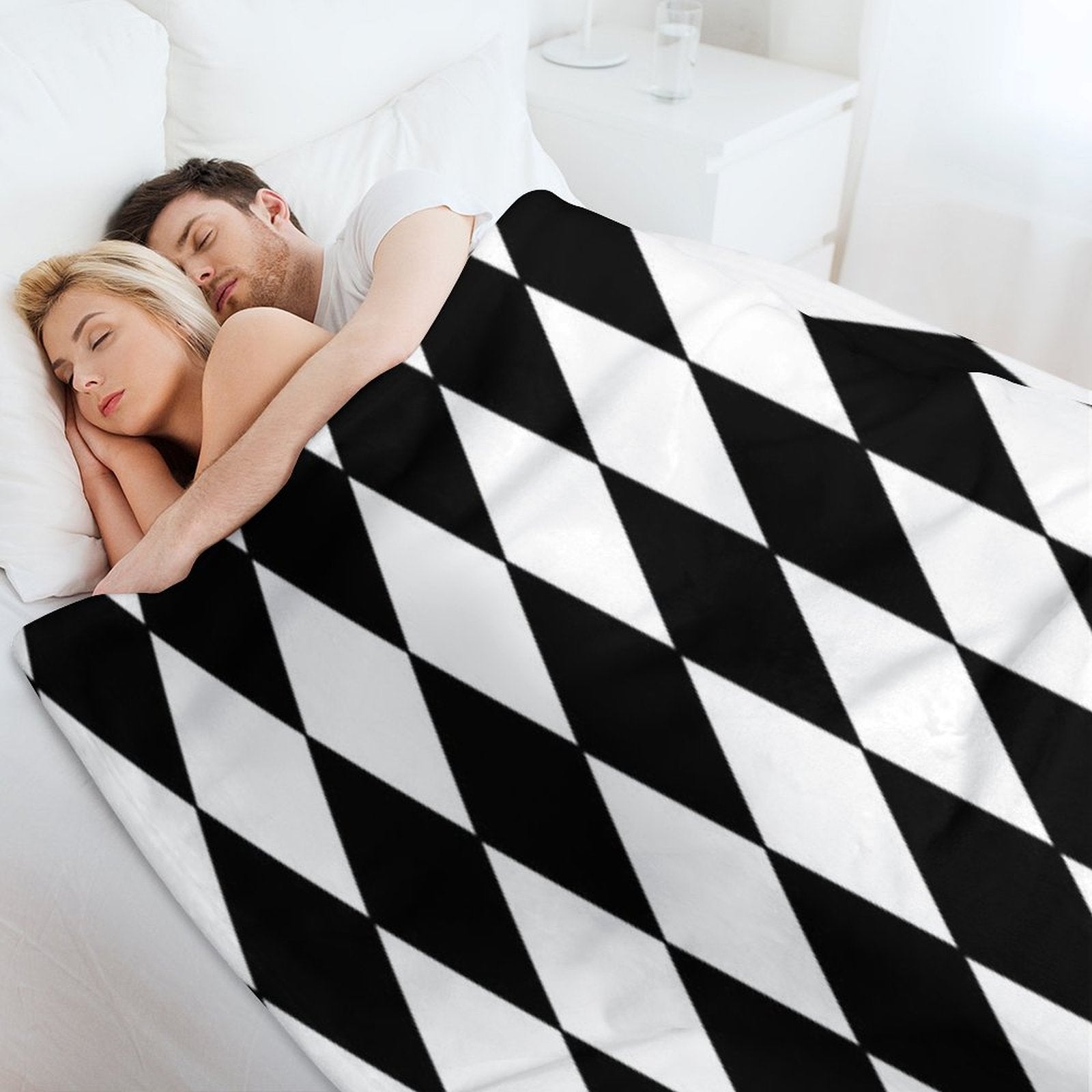 Black White Harlequin Wrinkle-free Throw Blanket