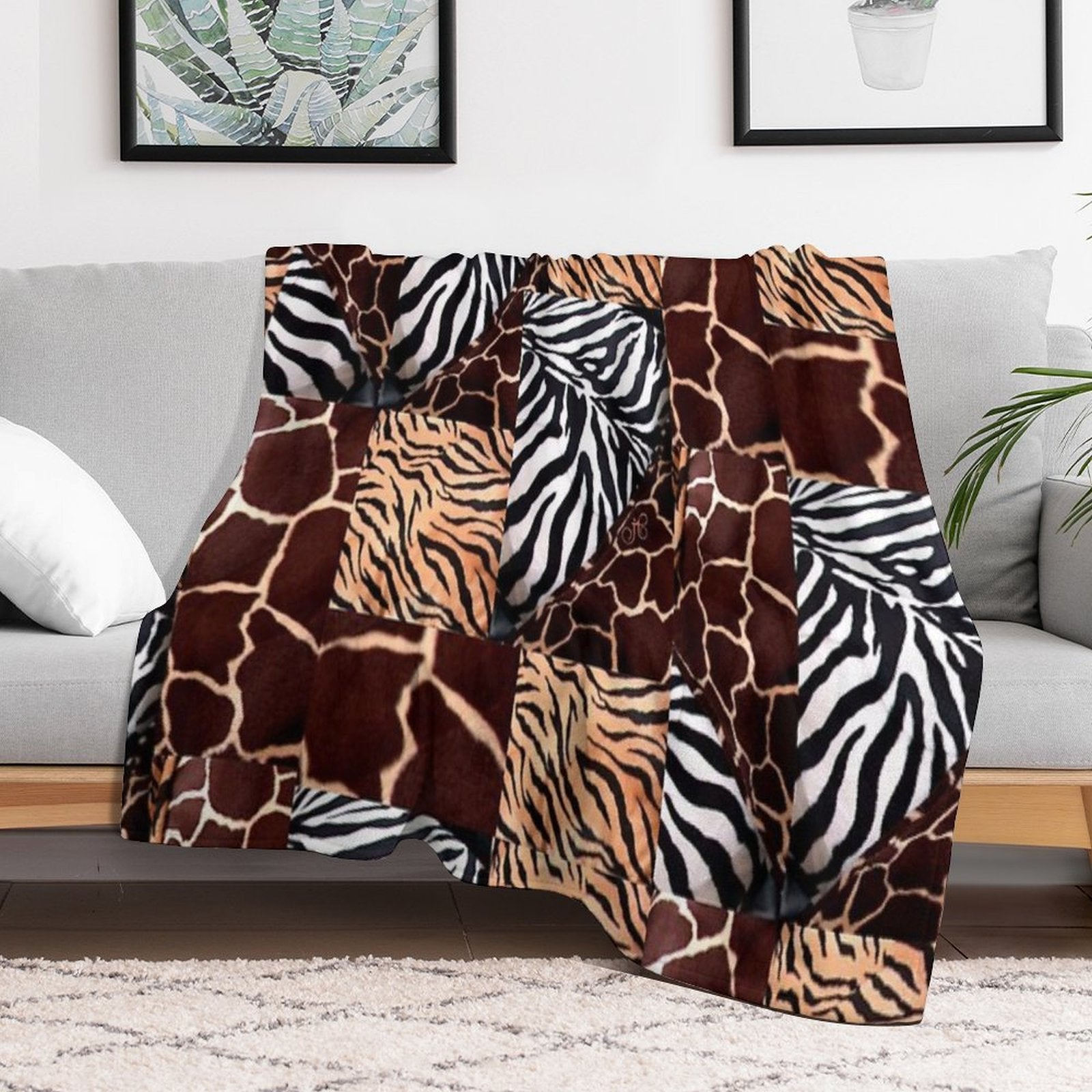 Gizeti Easy Care Throw Blanket