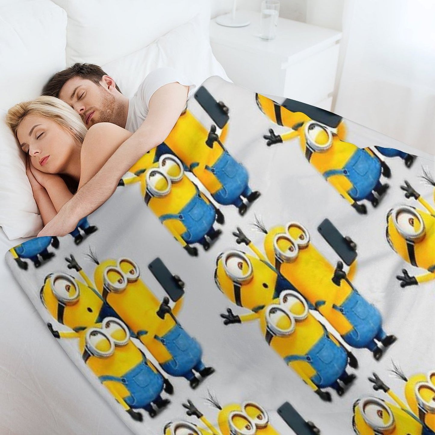Minion Compact Throw Blanket