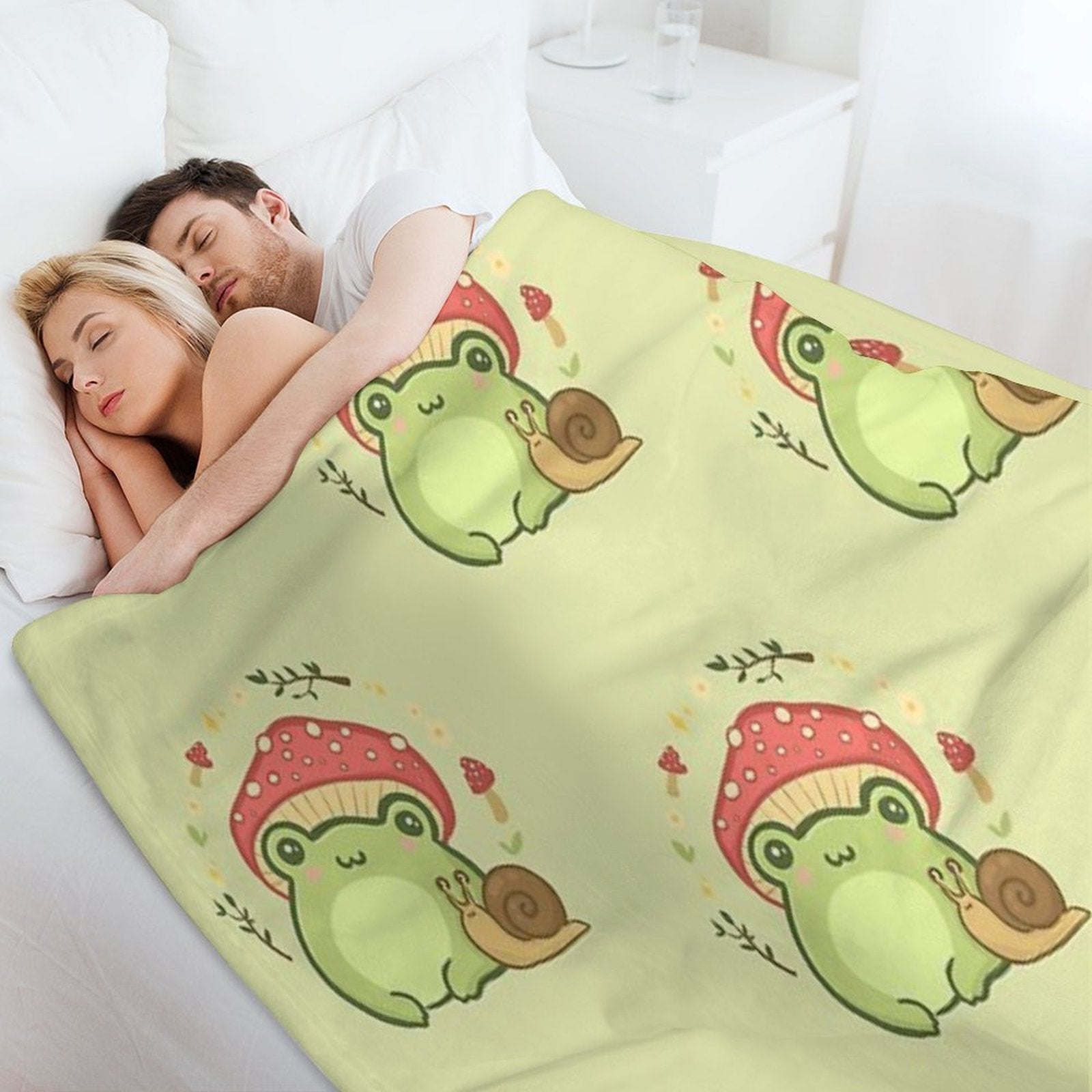 Cute Kawaii Frog with Toadstool Mushroom Hat And Snail Cottagecore Aesthetic Love Machine-washable Throw Blanket