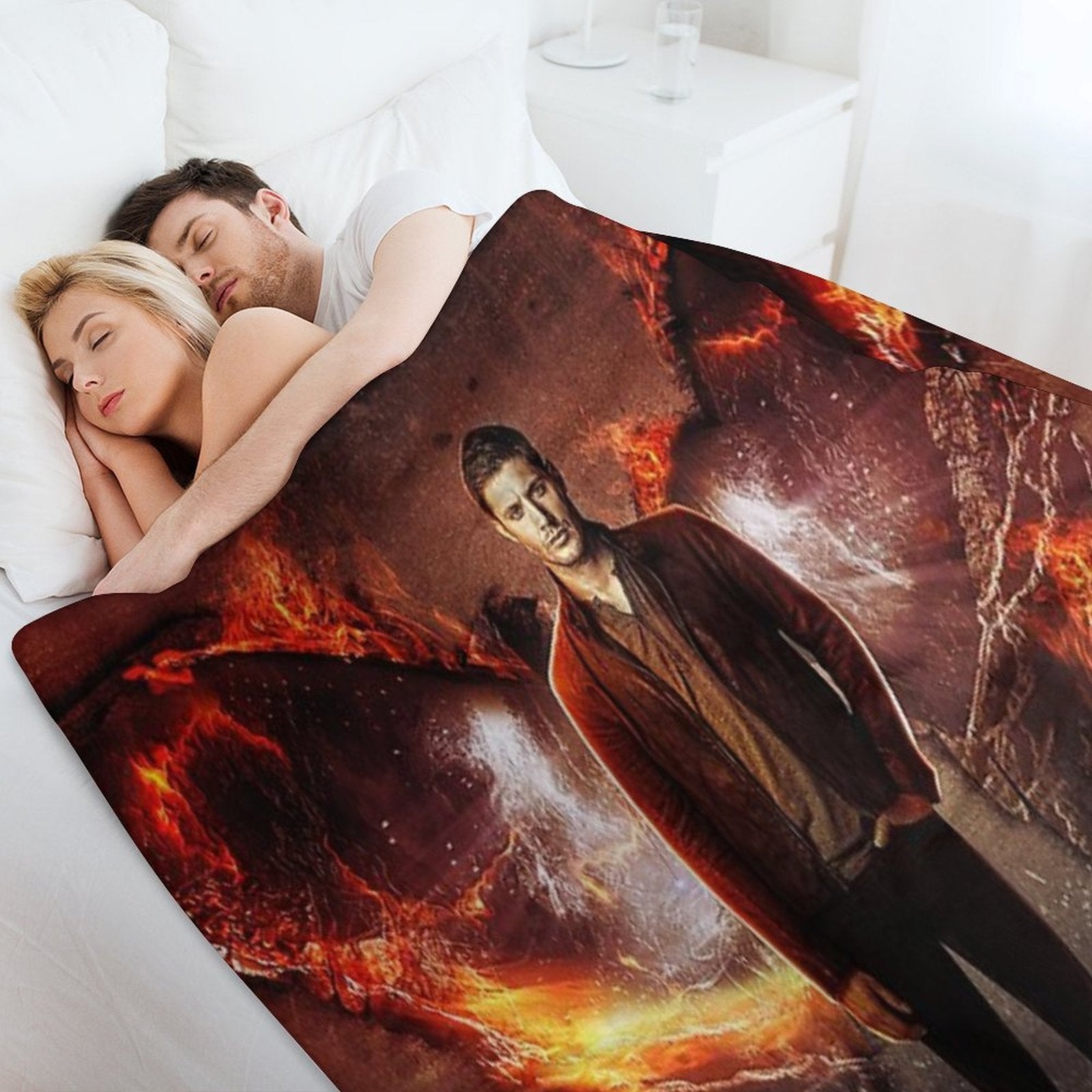 DEAN Wrinkle-free Throw Blanket