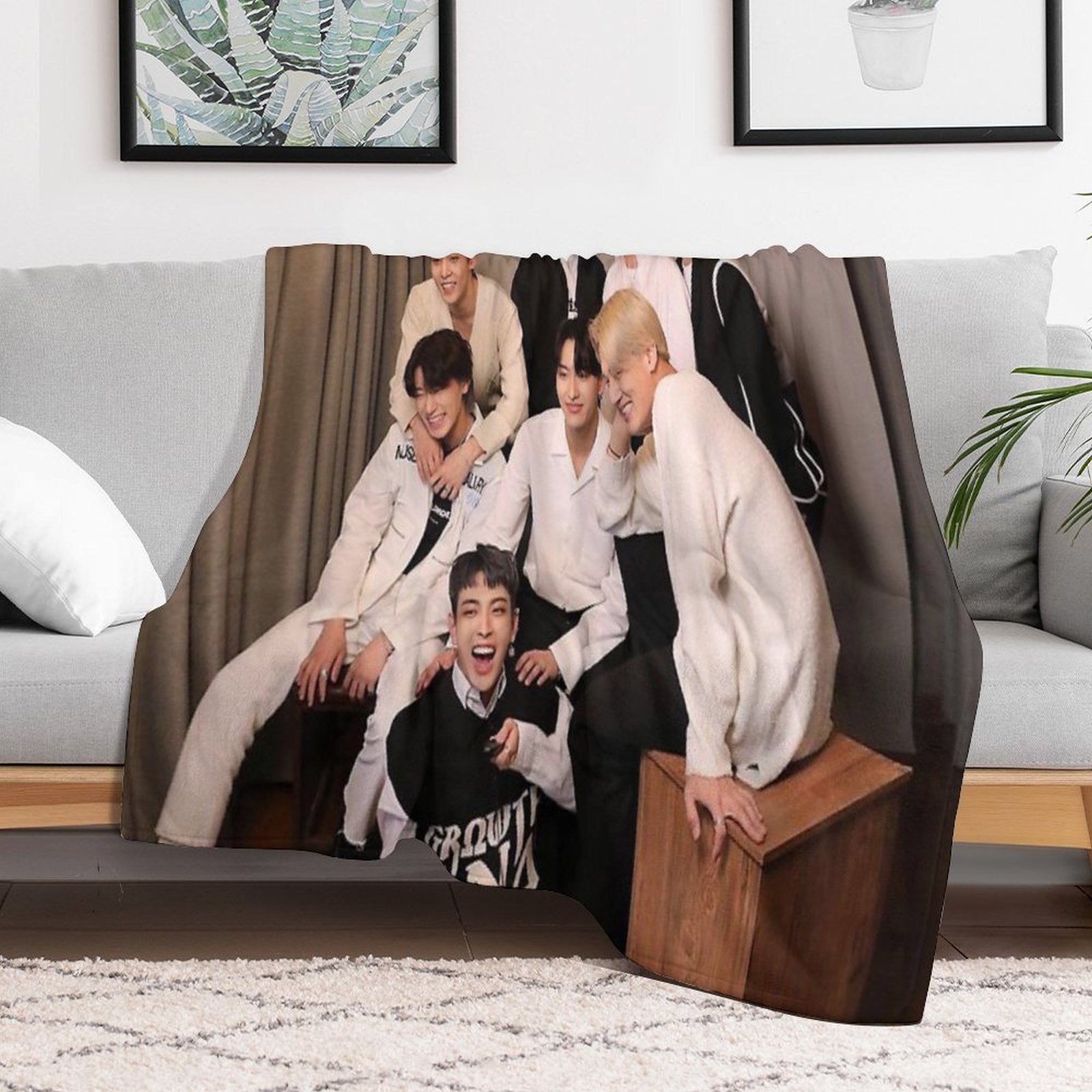 Ateez Anniversary Wrinkle-free Throw Blanket