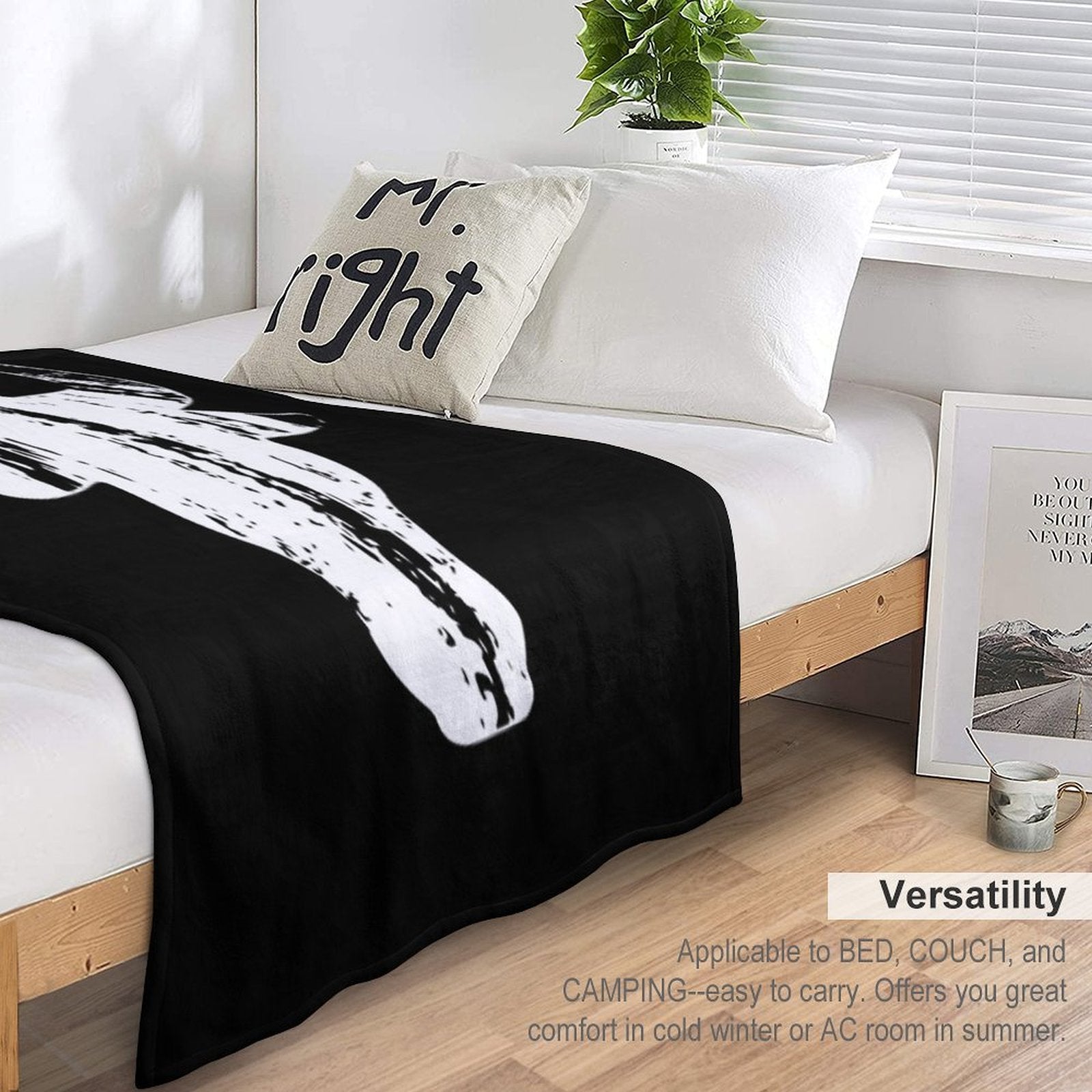 Bull Head Horns Vintage Gift-ready Throw Blanket