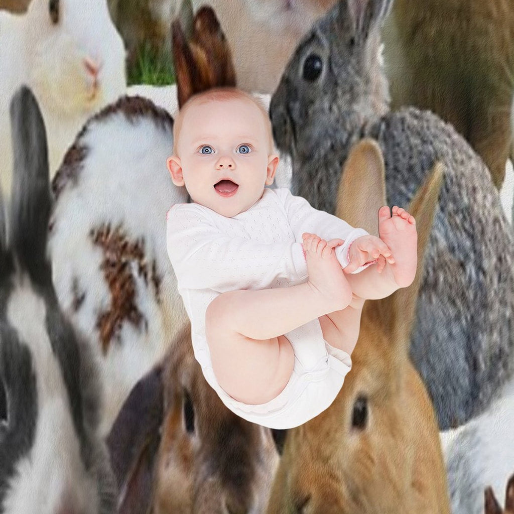 Cute Rabbitsbunnies Wrinkle-free Throw Blanket