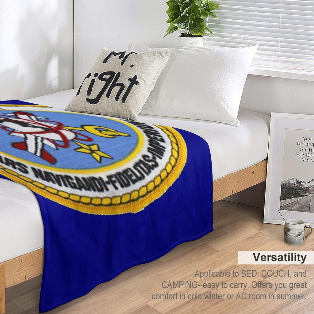 USS TRUXTUN (DLGN-35) SHIP'S STORE Machine-washable Throw Blanket
