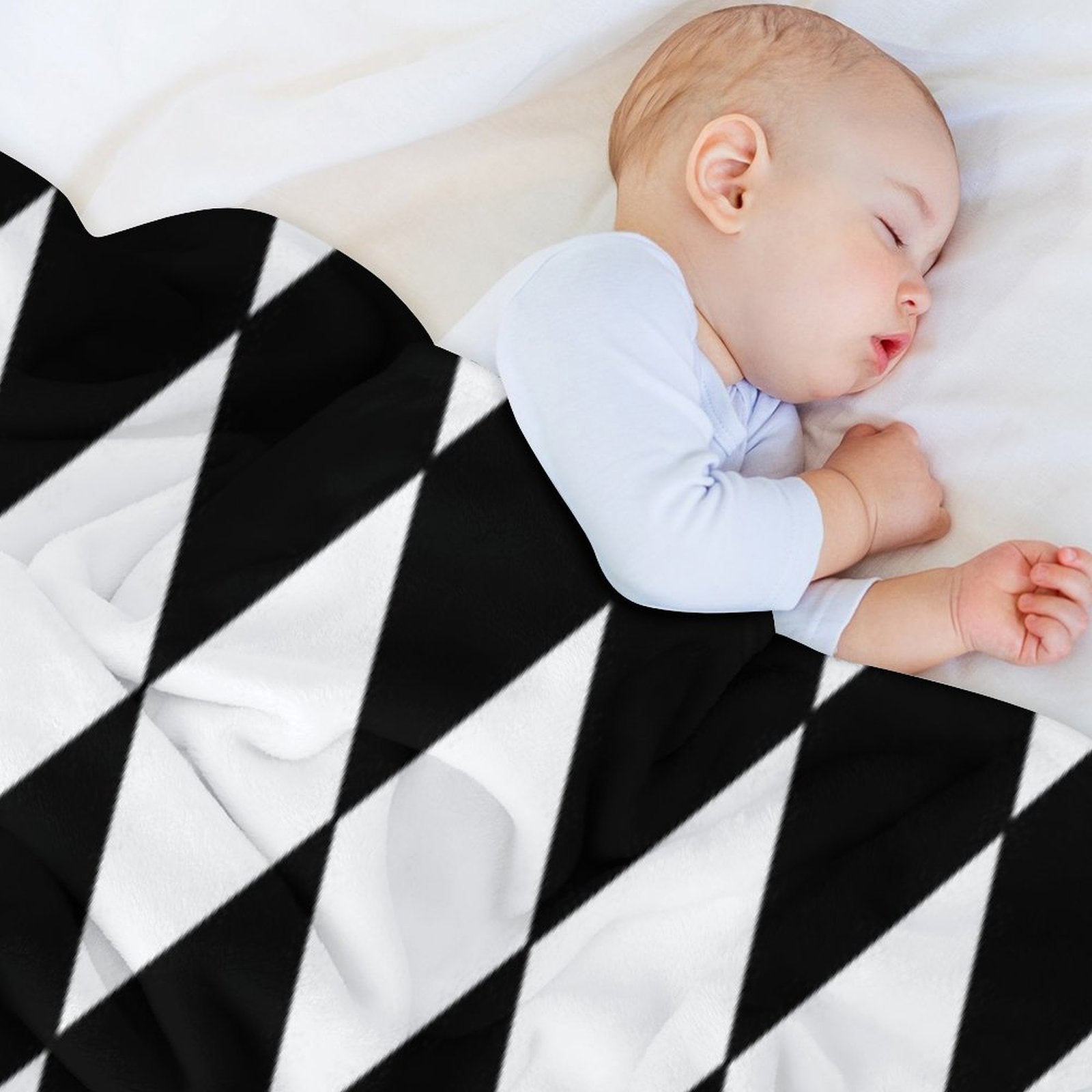 Black White Harlequin Wrinkle-free Throw Blanket
