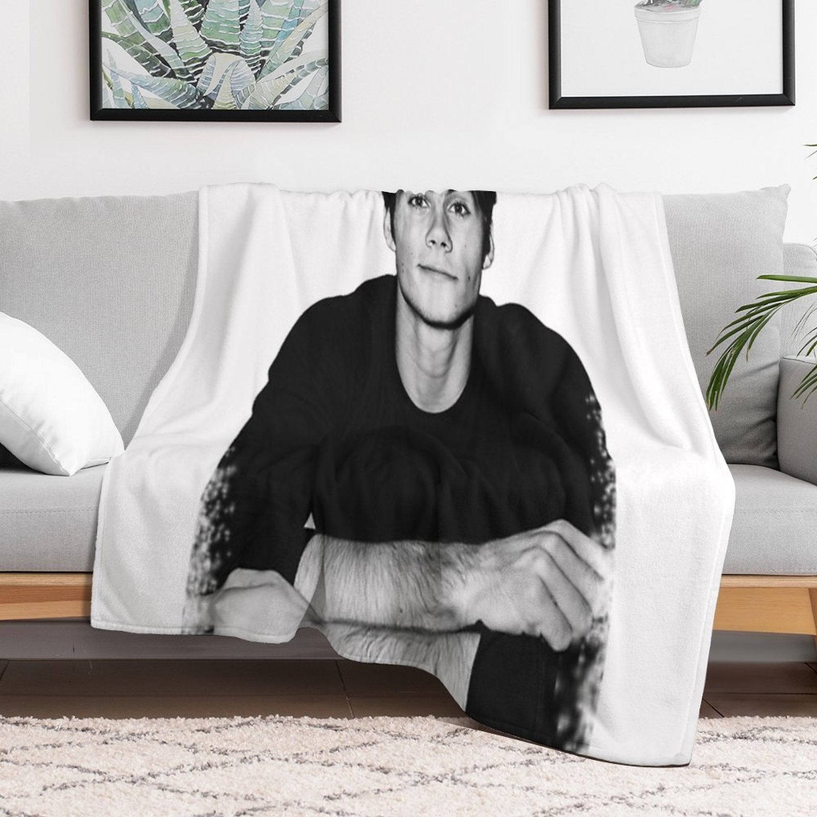 Dylan O'Brien Machine-washable Throw Blanket