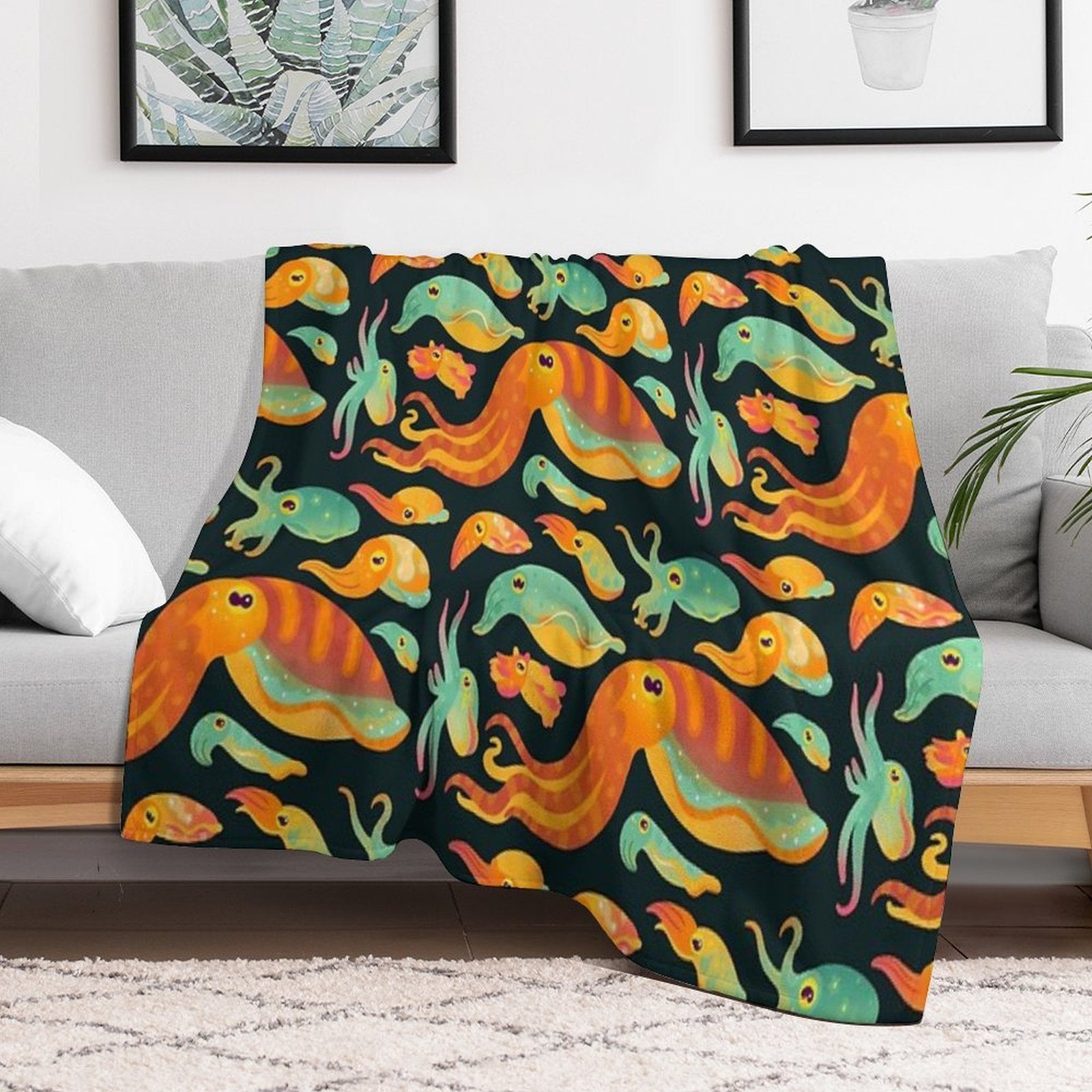 Cuttlefish - Dark Machine-washable Throw Blanket