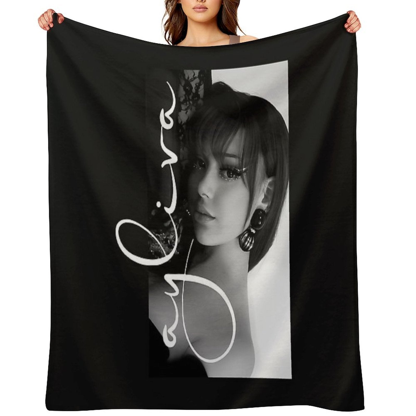 Ayliva Compact Throw Blanket