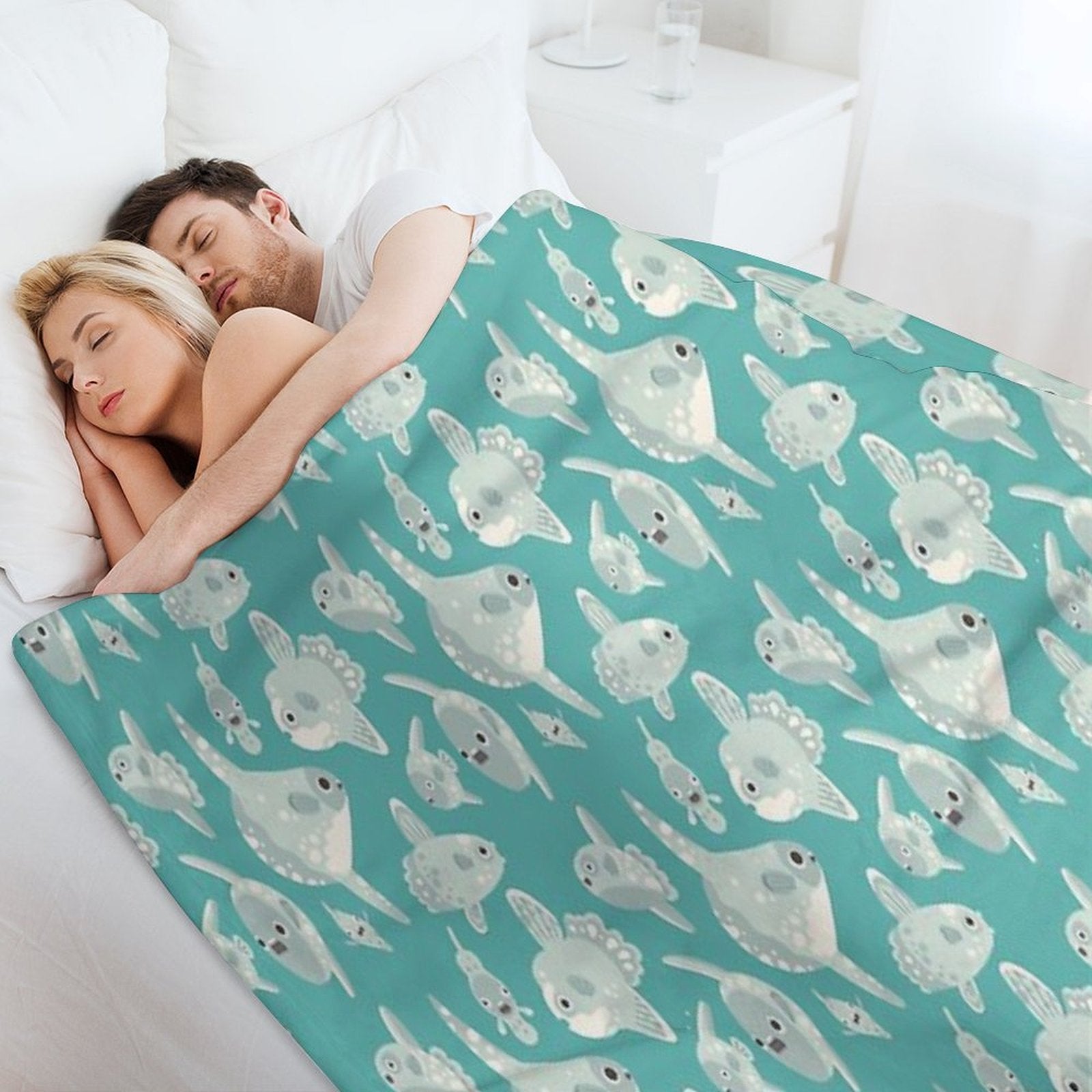 Mola Mola Quick-dry Throw Blanket